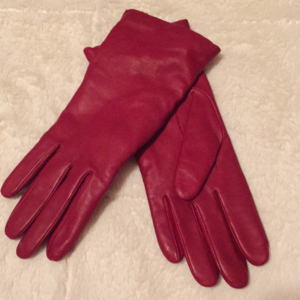Cashmere lined Red Leather Gloves.